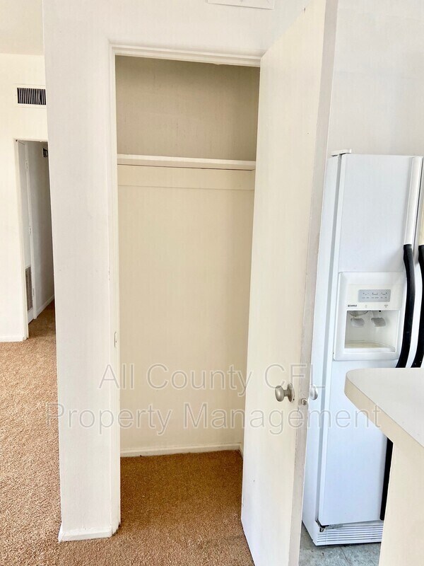 Foto del edificio - 550 Hartley Pl