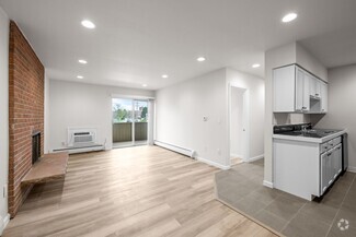 Building Photo - 4110 Hale Pkwy