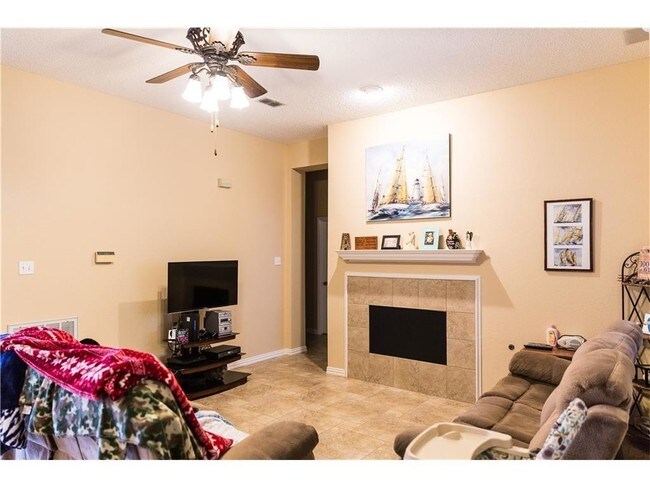 Foto del edificio - 1925 Strait Ln