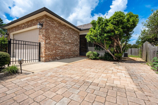 Building Photo - 8 Pintail Blvd