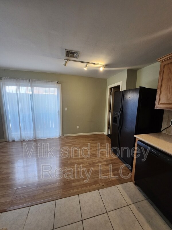 Foto del edificio - 1214 NW 22nd St