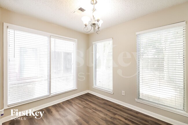 Building Photo - 7311 Las Brisas Dr