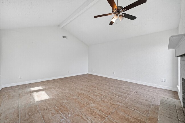 Foto del edificio - 2223 Courtney Ct