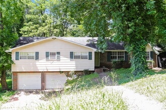 Building Photo - 1132 Corvair Cir