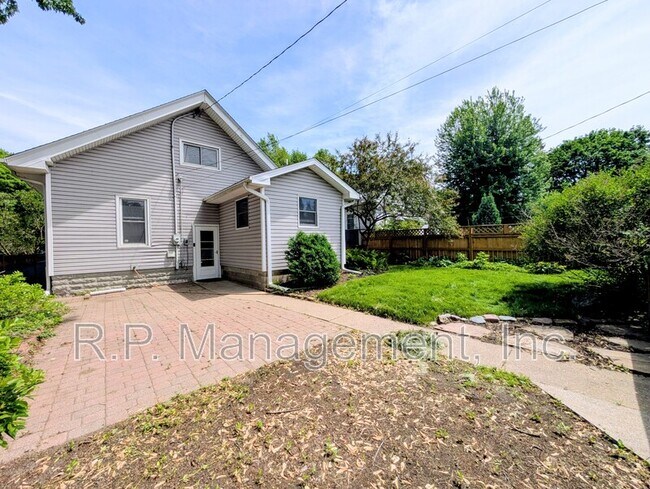 Foto del edificio - 5122 36th Ave S