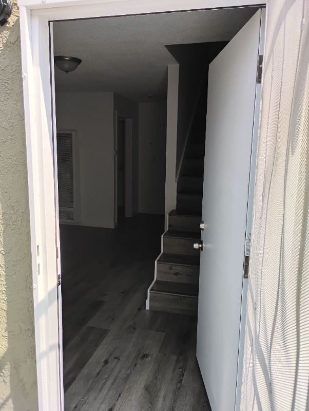 Photo - 5939-5943 San Pedro St Apartment