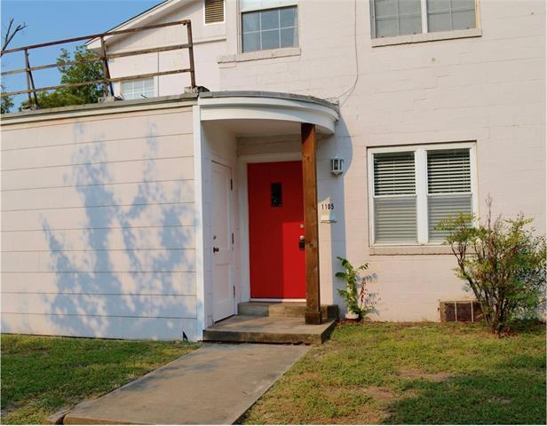 Building Photo - 1105 N Austin St