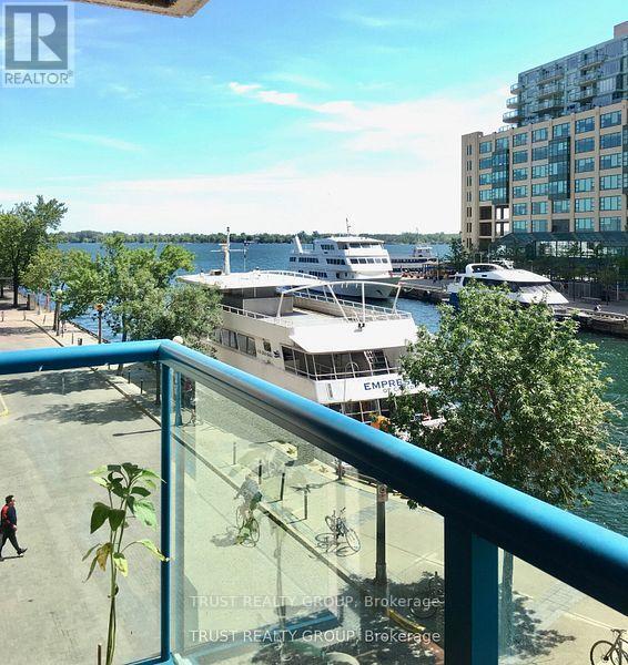 Photo du bâtiment - 1806-77-477 Harbour Square
