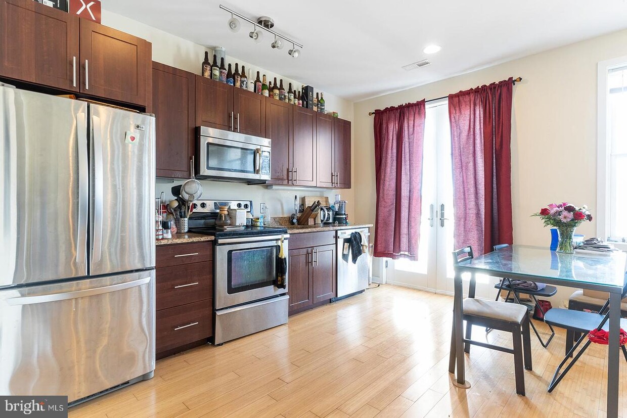 Foto principal - 4742 Pine St