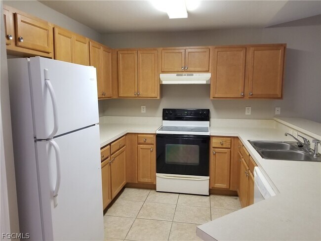 Foto del edificio - 907 Chenault St