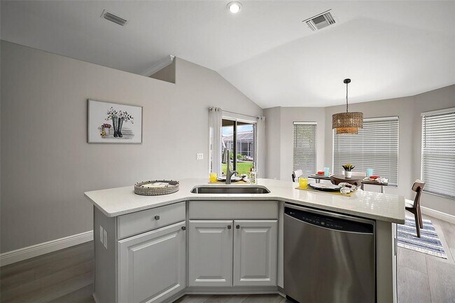 Building Photo - 1520 Impala Pl