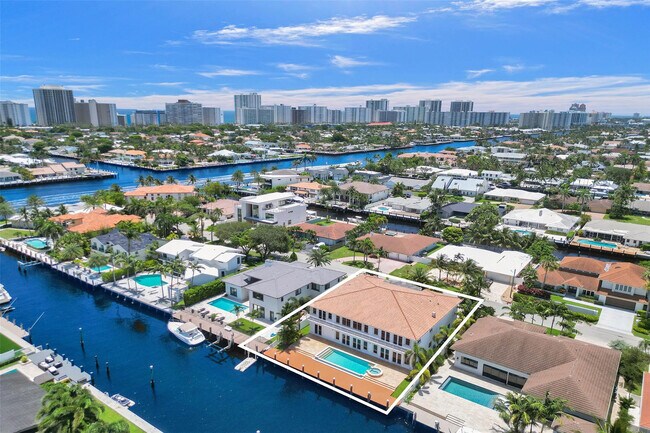 Foto del edificio - 3061 NE 43rd St