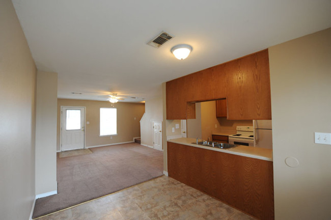 Building Photo - 14855 Angela Drive