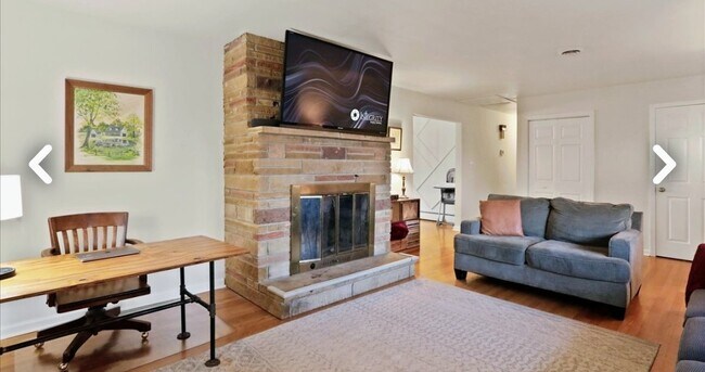 Foto del edificio - 13715 Dixie Dr