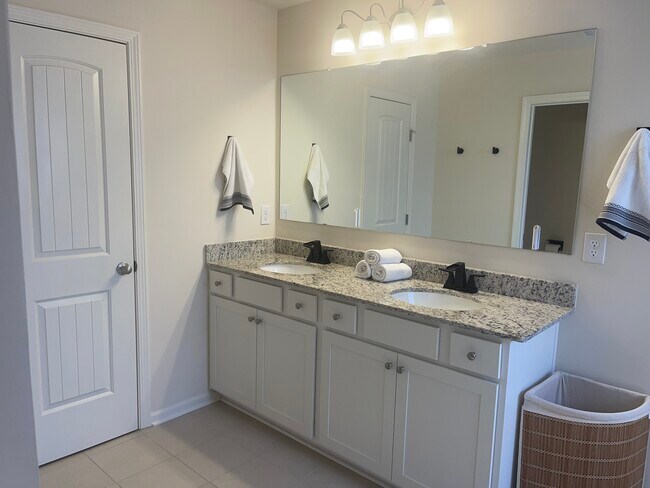 Building Photo - 5799 Turnstone Trl