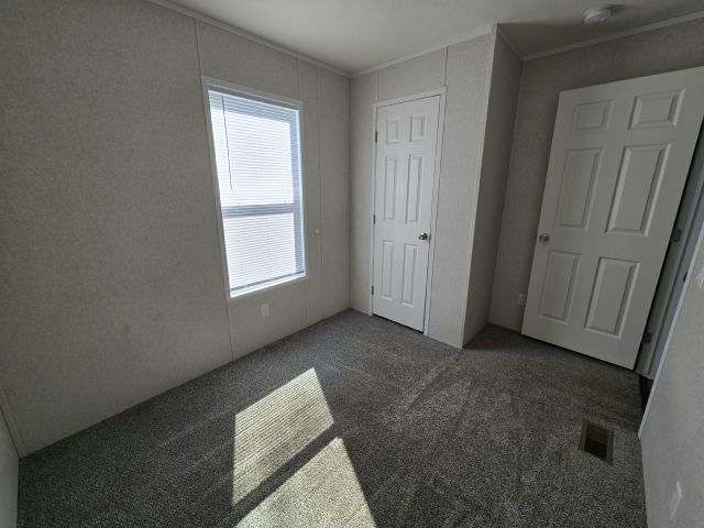 Building Photo - 231 Cardinal Ln