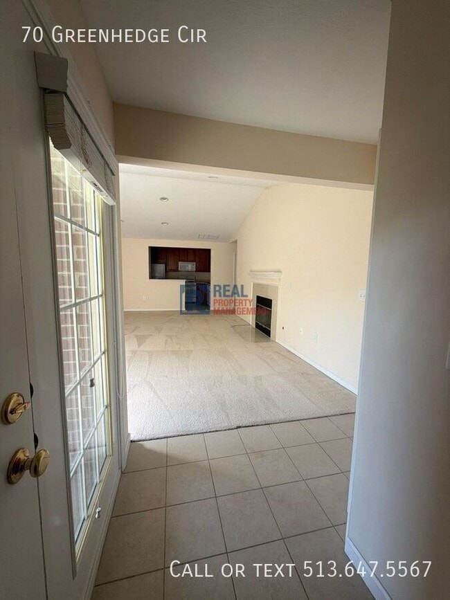 Building Photo - 70 Greenhedge Cir