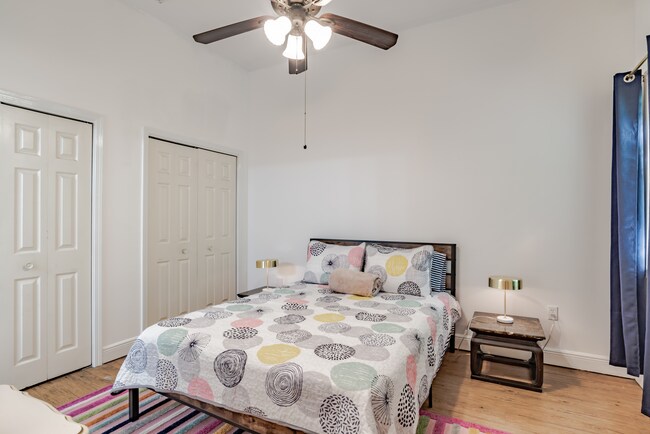 Back Bedroom - 161 State St