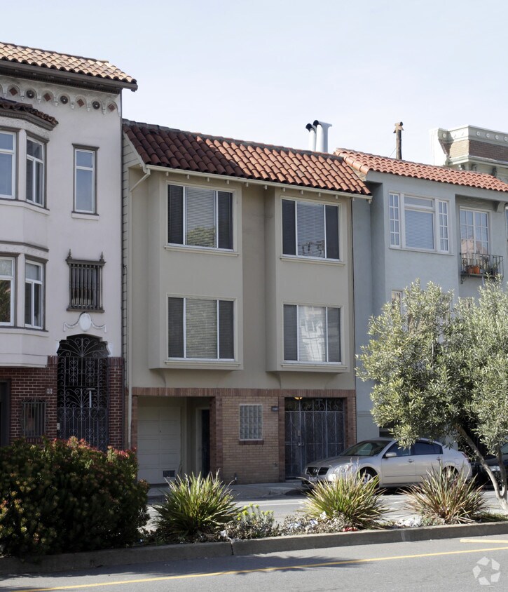 Building Photo - 1566 Guerrero St