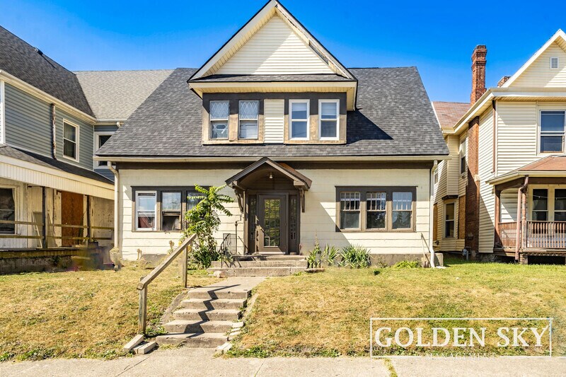 427 S Mound St, Muncie, IN 47305 Condo for Rent in Muncie, IN