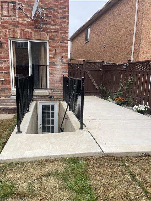 Building Photo - 3231 Cabano Crescent