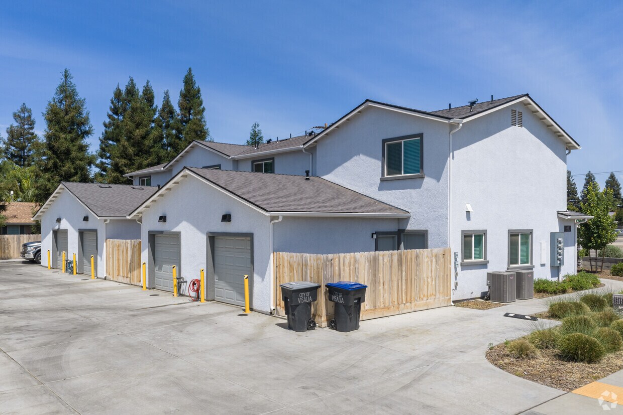 Alternate Building - Wood Ranch Apartments
