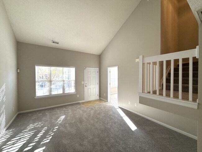 Foto del edificio - T.R. Lawing Realty Property