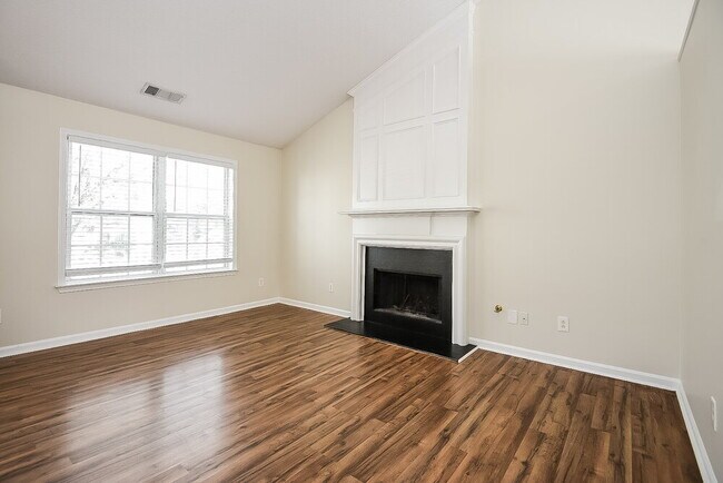 Foto del edificio - 519 Bass Chase NW