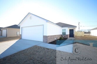 Building Photo - 5703 Boone St