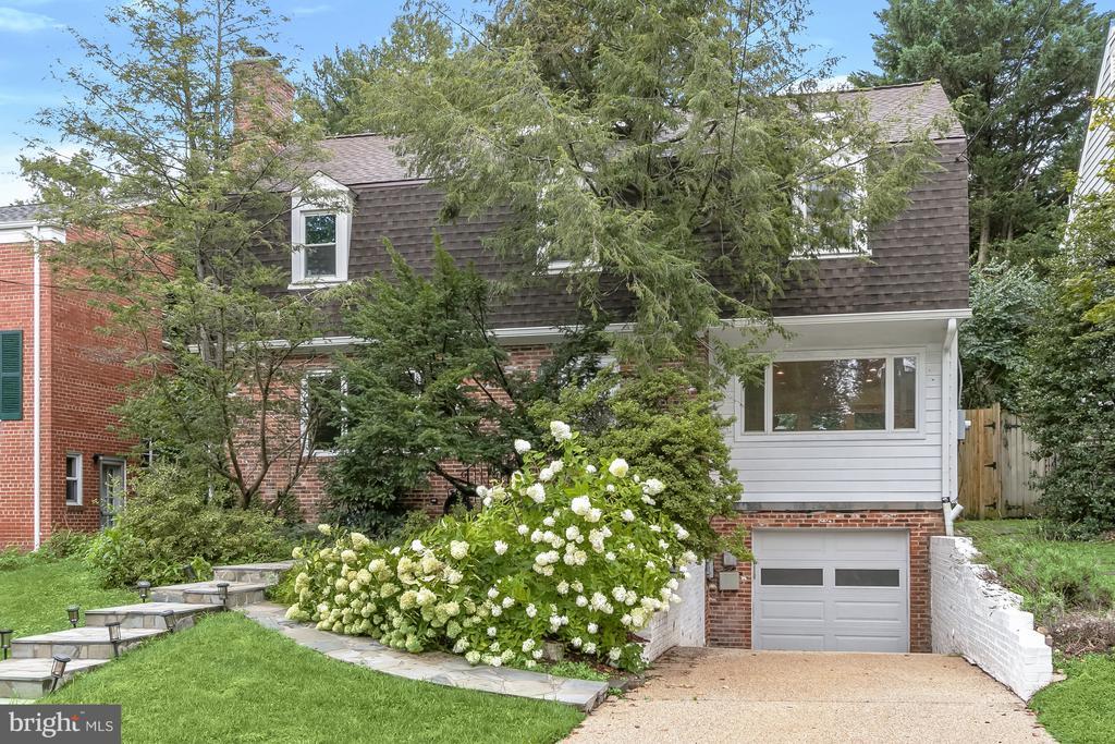 Foto principal - 3020 Oliver St NW