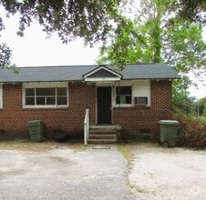 Building Photo - 117 Dixie Dr