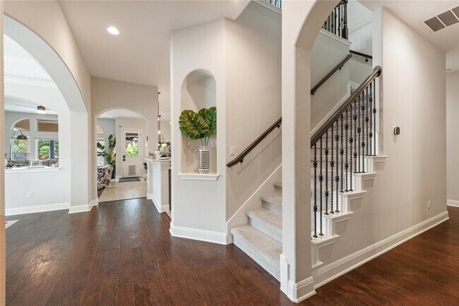 Foto del edificio - 12305 Lostwood Cir