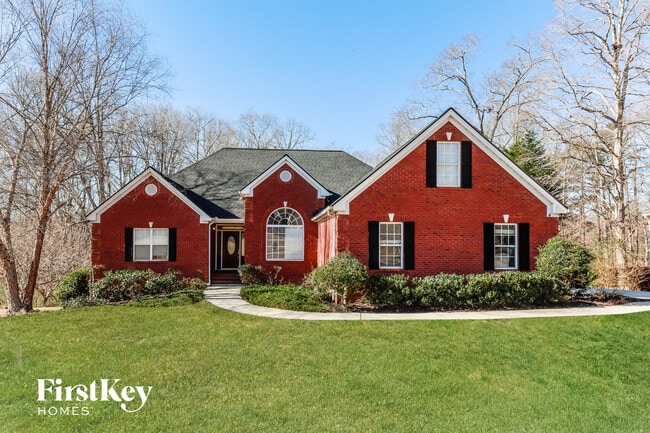 Building Photo - 715 Roland Manor Dr