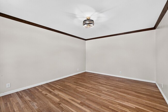 Foto del edificio - 3145 Matlock Dr