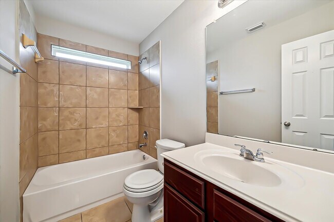 Foto del edificio - 2615 Magnolia Fair Way
