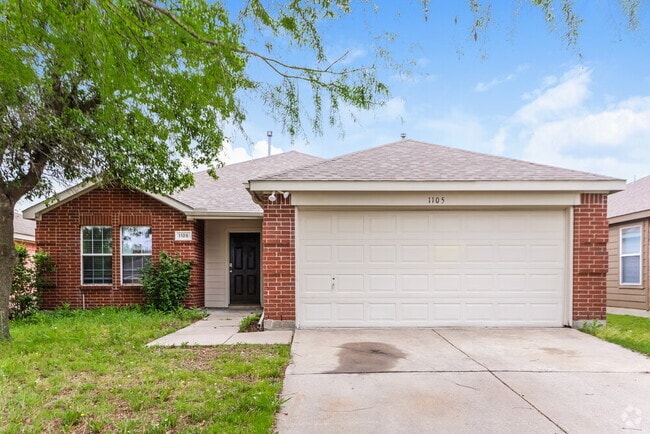 Building Photo - 1105 Alexandria Dr