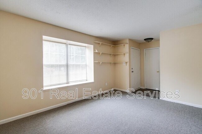 Building Photo - 2996 Stage Park Pl