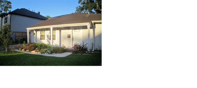 Building Photo - 1514 Zora St