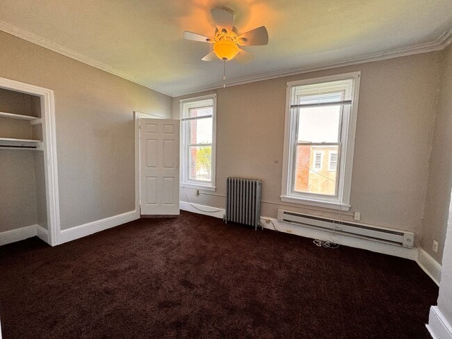 Building Photo - 4924-26 Parrish St
