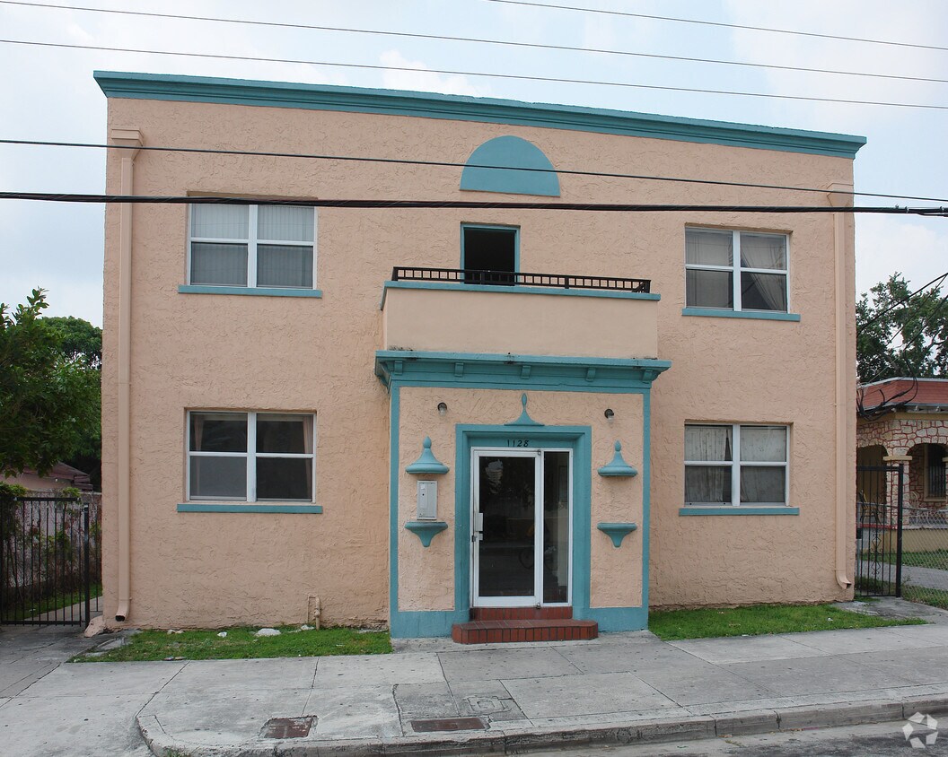 Primary Photo - 1128 NW 6th St