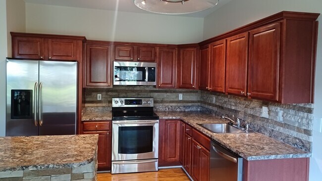 Foto del edificio - 130 Grand Oaks Dr