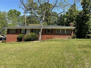 Building Photo - 506 Pineridge Rd