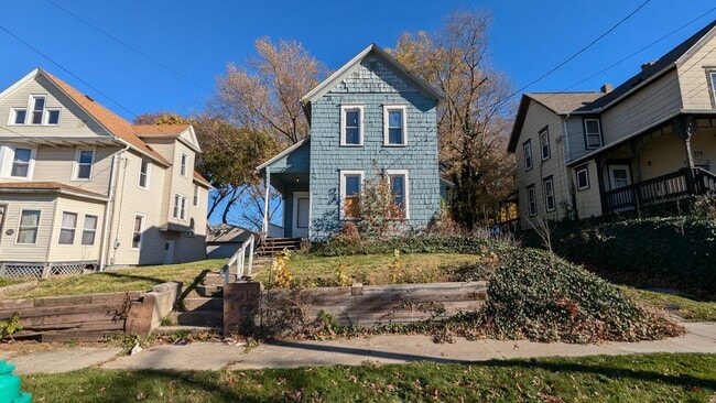 Building Photo - Atlas Investment Group, LLC (569 Allyn St ...