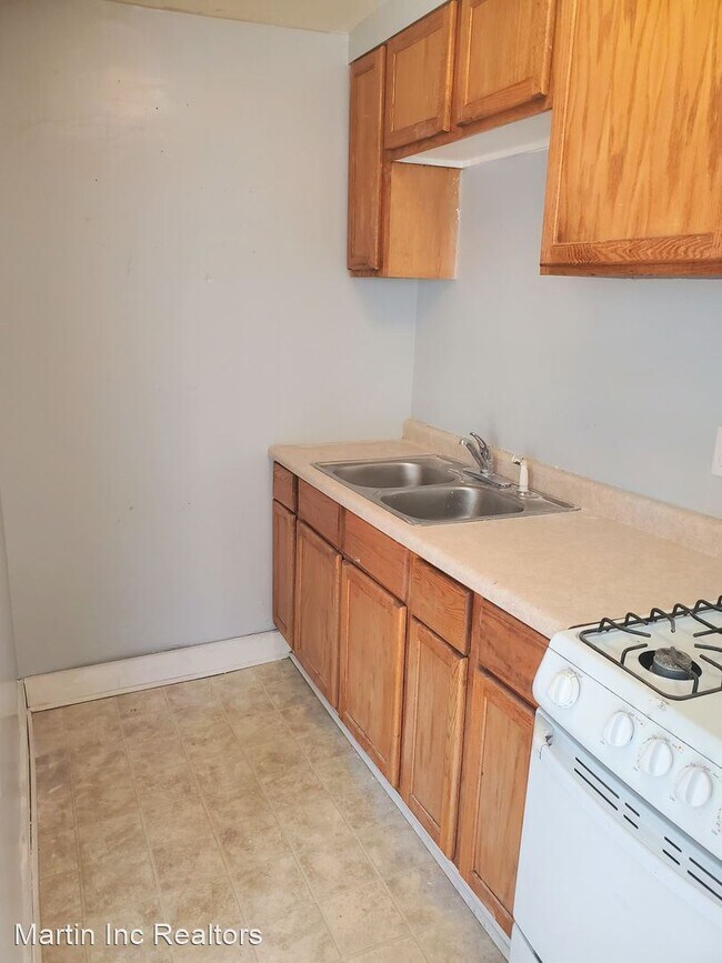 Foto del edificio - 310 E 2nd St