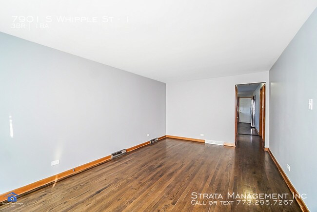 Building Photo - 7901 S Whipple St #1 - $1600/mo (3b/1b)