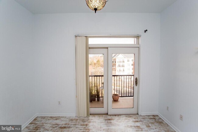 Foto del edificio - 523 Carson Terrace