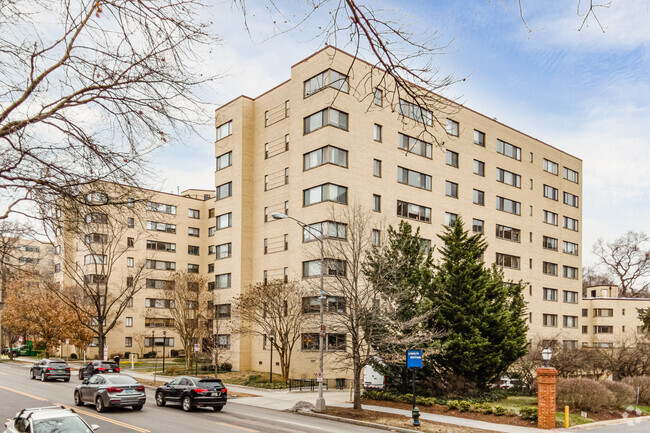 3701 Connecticut Ave NW - Wilshire Park Condominium