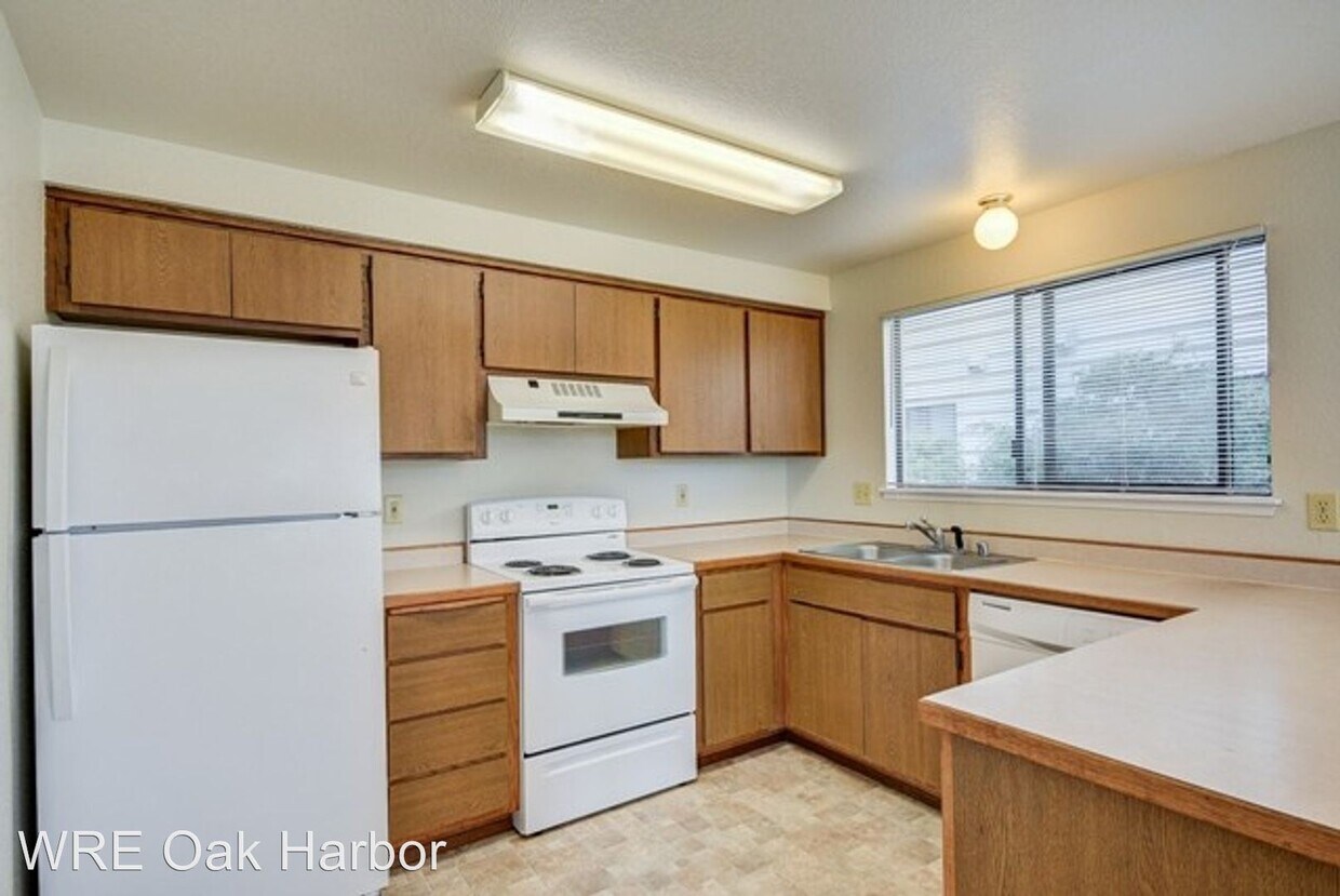 Foto principal - 455 S Oak Harbor St