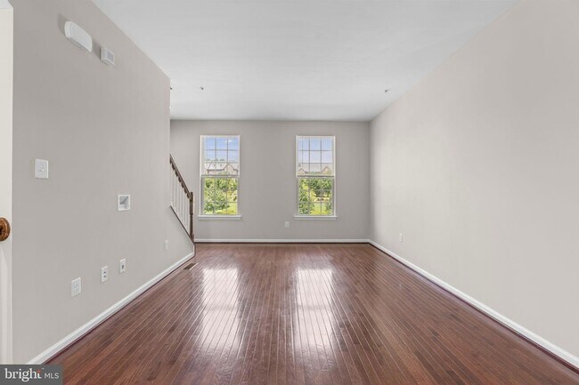 Foto del edificio - 7315 Old Calvary Rd
