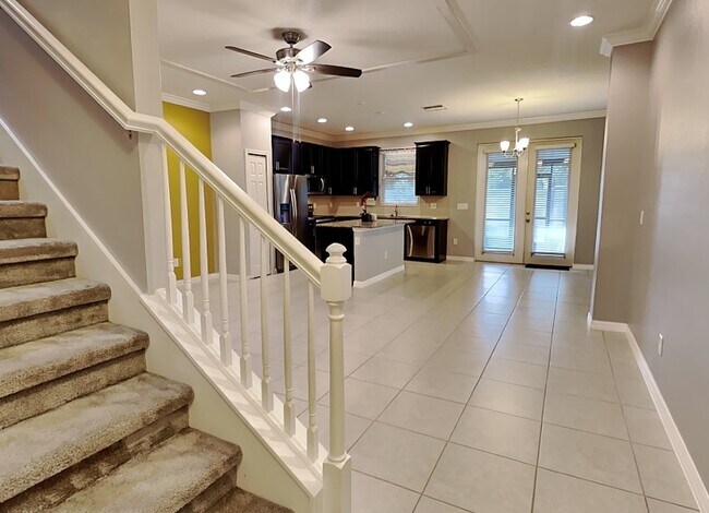Building Photo - 4403 Gumbo Limbo Dr
